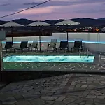 Prázdninový dům Evgenia With Pool
